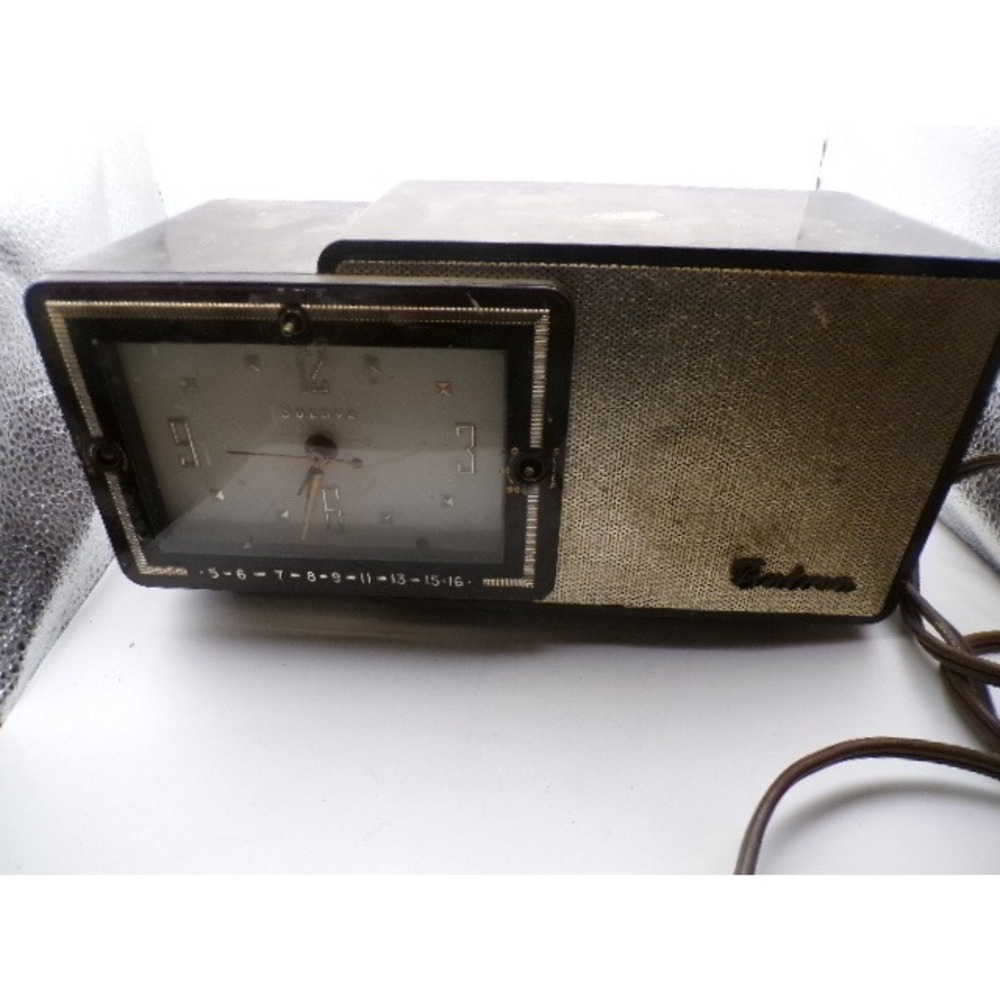 Vintage Bulova Precision 100 Clock Radio Mid Century Mod‎ AM Bakelite Powers On
